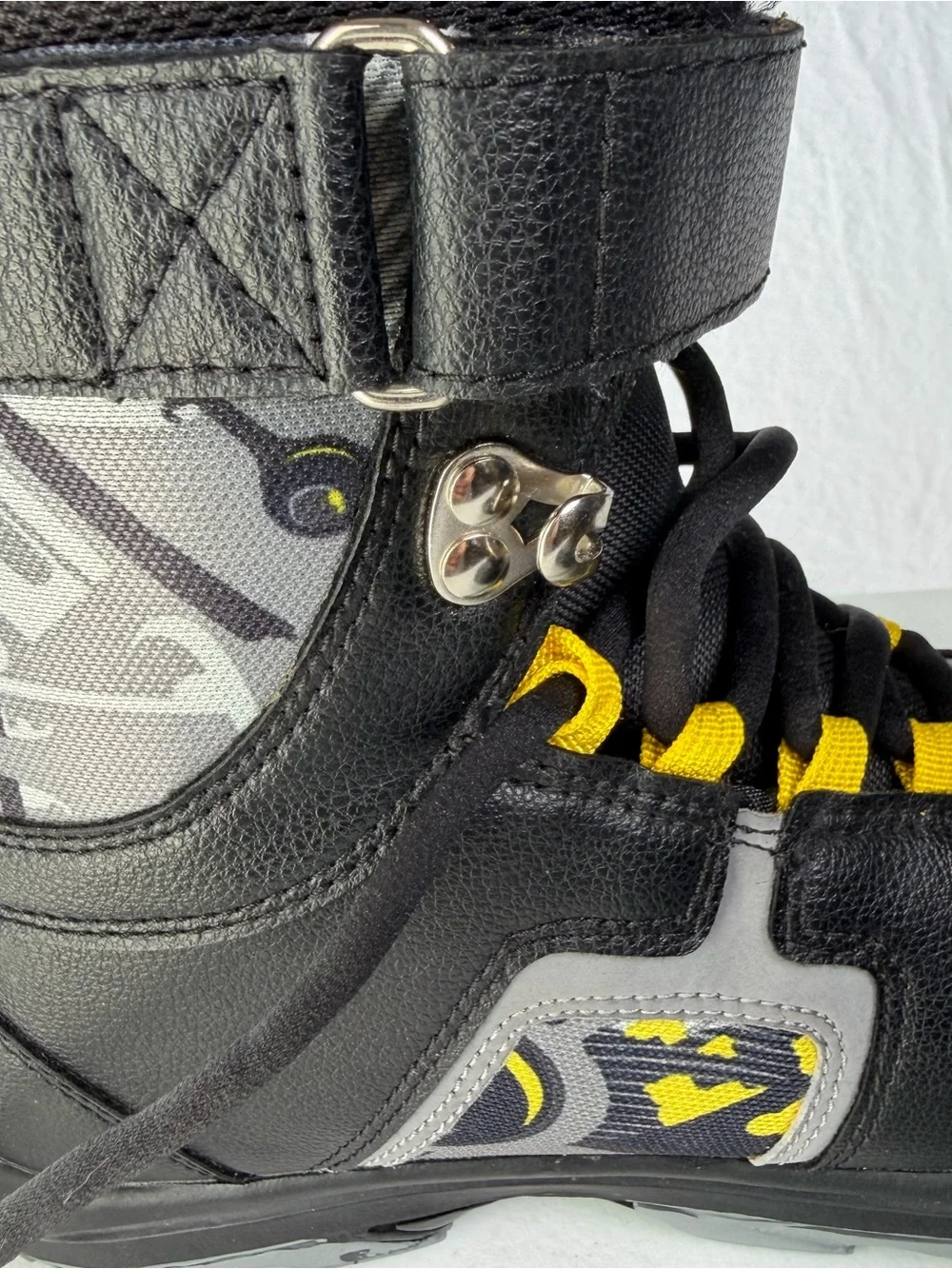Burton Kids Freestyle Snowboard Boots Youth 5